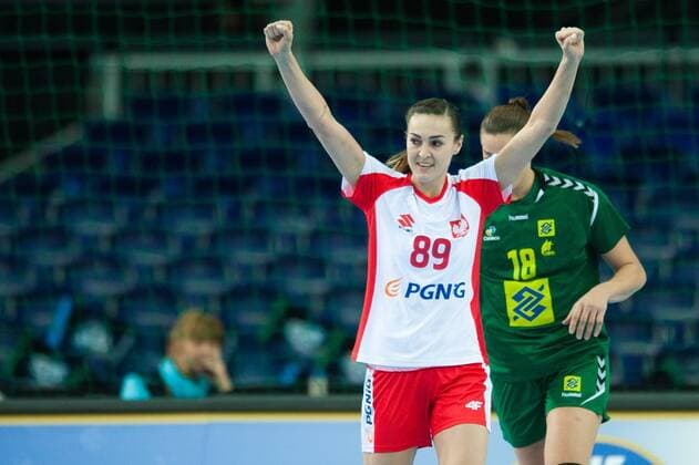 2017.12.11 Lipsk Pilka reczna Mistrzostwa Swiata w pilce recznej kobiet Polska - Brazylia N z Kinga Achruk radosc Foto Lukasz Laskowski PressFocus NEWSPIX.PL 2017.12.11 Leipizg IHF Women s Handball World Championship WM Weltmeisterschaft Poland v Brazil Kinga Achruk radosc Credit: Lukasz Laskowski PressFocus --- Newspix.pl  20171211_LUK_188
