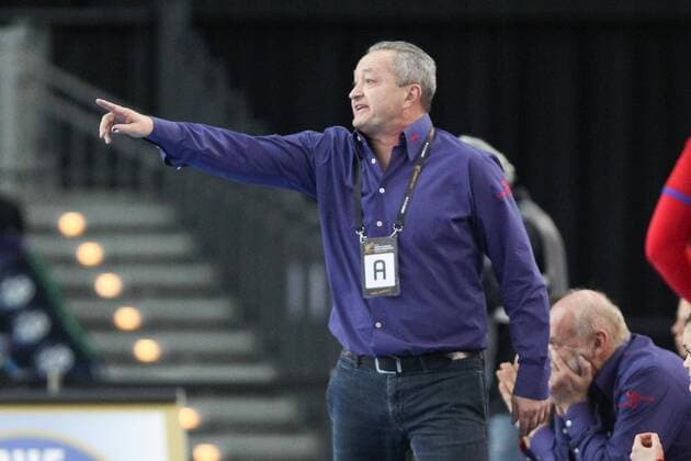 Rumänien - Tschechien Handball Frauen WM Leipzig, 11.12.2017, Arena Leipzig, Weltmeisterschaft 2017, Handball Frauen Achtelfinale. , Rumänien (ROU) vs Tschechien (CZE) , Im Bild: Trainer Jan BASNY (Tschechien) ,