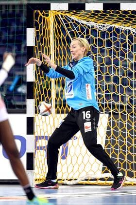 171211 Norges malvakt Katrine Lunde under attondelsfinalen mellan Spanien och Norge under handbolls-VM den 11 december 2017 i Leipzig. Copyright: CARLxSANDIN BB171211CS079