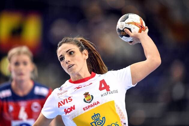 171211 Spaniens Carmen Martin Berenguer under attondelsfinalen mellan Spanien och Norge under handbolls-VM den 11 december 2017 i Leipzig. Copyright: CARLxSANDIN BB171211CS098