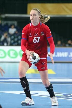 Leipzig, 11.12.2017, Arena Leipzig, Weltmeisterschaft 2017, Handball Frauen Achtelfinale. , Rumänien (ROU) vs Tschechien (CZE) 27:28 (17:14) , Im Bild: Veronika MALA (67, Tschechien) ,