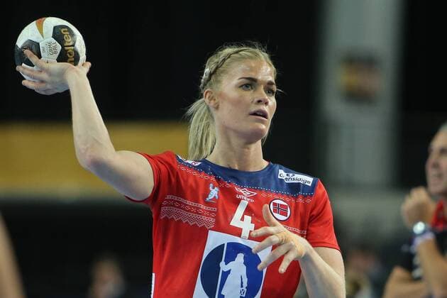 Leipzig, 11.12.2017, Arena Leipzig, Weltmeisterschaft 2017, Handball Frauen Achtelfinale. , Spanien (ESP) vs Norwegen (NOR) 23:31 (10:13) , Im Bild: Veronica Egebakken KRISTIANSEN (4, Norwegen) ,