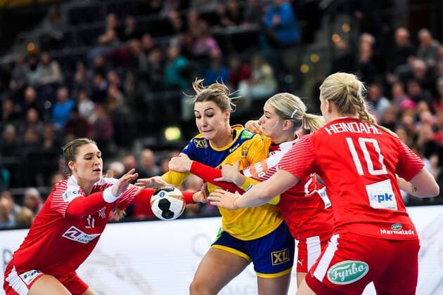 171212 Sveriges Anna Lagerquist i kvartsfinalen mellan Sverige och Danmark under handbolls-VM den 12 december 2017 i Leipzig. Copyright: CARLxSANDIN BB171212CS023