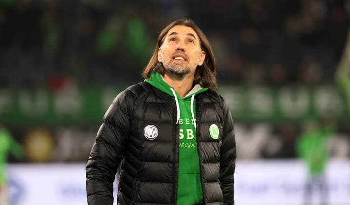 Wolfsburg - RB Leipzig Fussball Bundesliga Wolfsburg, 12.12.2017, Volkswagen Arena, Fussball, 1.Bundesliga, 16. Spieltag , Vfl Wolfsburg vs. RB Leipzig , Im Bild: Trainer Martin Schmidt, Vfl Wolfsburg ,