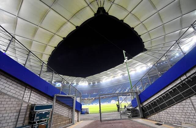 12.12.2017, xfux, Fussball 1.Bundesliga, Hamburger SV - Eintracht Frankfurt, emspor, v.l. Ansicht, Uebersicht Volksparkstadion Hamburg Arena Stadion Stadium Fußballstadion Innenraum Rasen Feld Spielfeld Hamburg