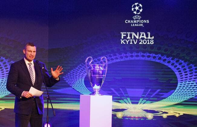 Fußball, CL, Finale-Logo wird in Kiew präsentiert December 12, 2017 - Kiev, Ukraine - Kiev city mayor VITALIY KLITSCHKO speaks during the presentation of the logo of the 2018 UEFA Champions League final in Kiev, Ukraine, on 12 December 2017. The UEFA Champions League final will be played at the Olimpiyskiy stadium in Kiev on 26 May 2018. Presentation of the logo of the 2018 UEFA Champions League final - ZUMAg194 20171212_zap_g194_012 Copyright: xSergxGlovnyx
