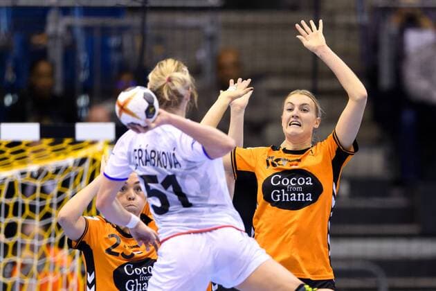 Handball, WM Damen, Niederlande - Tschechien 171213 Nederländernas Danick Snelder i kvartsfinalen mellan Nederländerna och Tjeckien under handbolls-VM den 13 december 2017 i Magdeburg. Copyright: CARLxSANDIN BB171213CS002