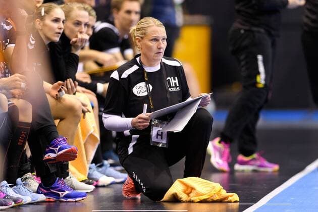 Handball, WM Damen, Niederlande - Tschechien 171213 Nederländernas förbundskapten Helle Thomsen i kvartsfinalen mellan Nederländerna och Tjeckien under handbolls-VM den 13 december 2017 i Magdeburg. Copyright: CARLxSANDIN BB171213CS003