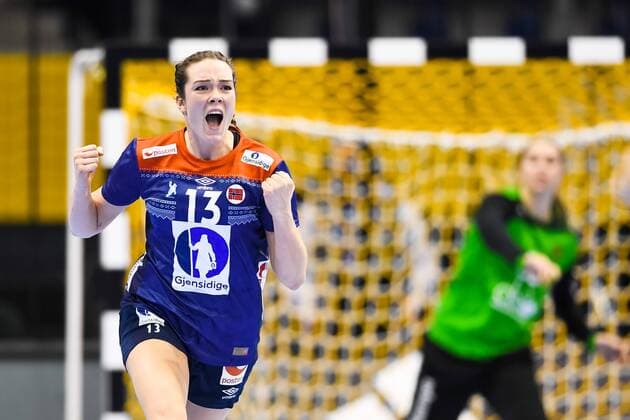 Handball, WM Damen, Norwegen - Russland 171213 Norges Kari Brattset jublar i kvartsfinalen mellan Norge och Ryssland under handbolls-VM den 13 december 2017 i Magdeburg. Copyright: CARLxSANDIN BB171213CS073