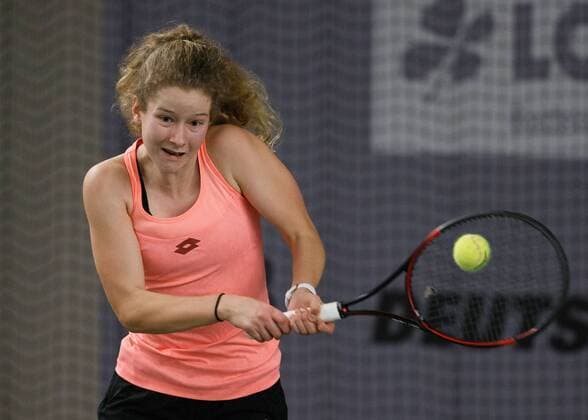 JULIA MIDDENDORF Tennis - Deutsche Meisterschaften 2017 - Deutsche Meisterschaft - - Biberach an der Riss - Baden-Wuerttemberg - Germany - 13 December 2017. Â Copyright: xJuergenxHasenkopfx