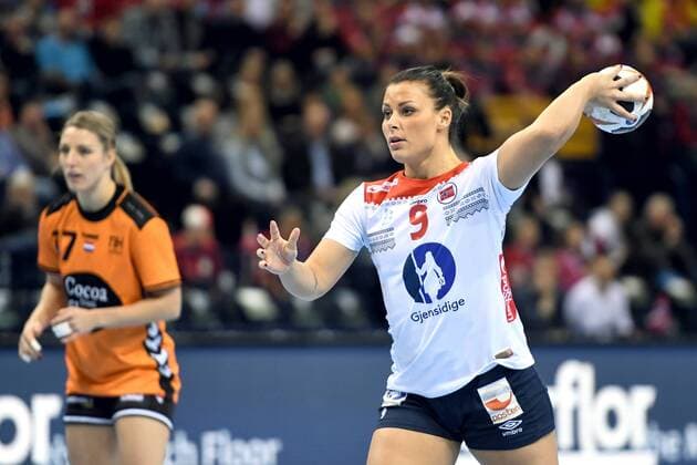 Handball, WM Damen, Niederlande - Norwegen 171215 Norges Nora Mork under semifinalen mellan Nederländerna och Norge under handbolls-VM den 15 december 2017 i Hamburg. Copyright: CARLxSANDIN BB171215CS010