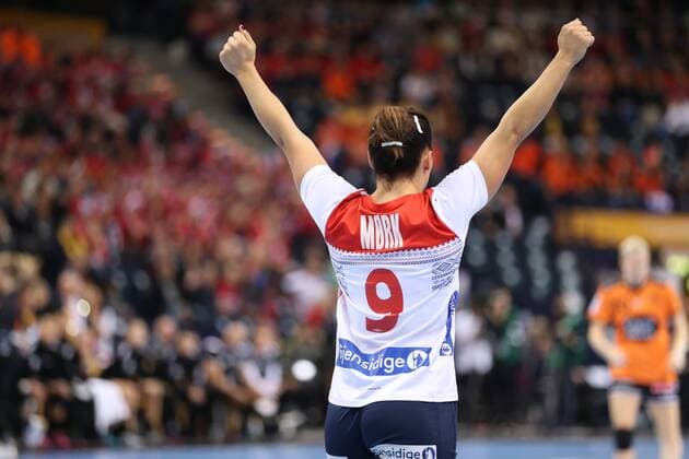 Handball, WM Damen, Niederlande - Norwegen Niederlande - Norwegen, 23. IHF Handball-Weltmeisterschaft der Frauen; Hamburg, 15.12.17 Hamburg, 15.12.17, Handball, 23. IHF Handball-Weltmeisterschaft der Frauen, Halbfinale, Niederlande - Norwegen : Jubel Torjubel bei Nora Moerk (Norwegen, 09)