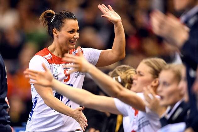 Handball, WM Damen, Niederlande - Norwegen 171215 Norges Nora Mork jublar under semifinalen mellan Nederländerna och Norge under handbolls-VM den 15 december 2017 i Hamburg. Copyright: CARLxSANDIN BB171215CS044