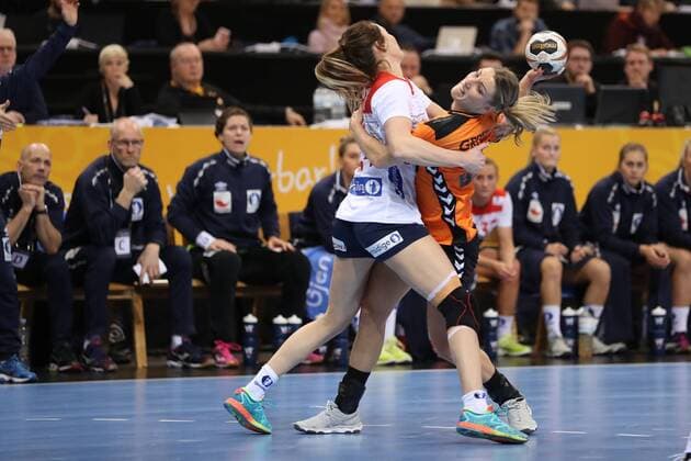 Sanna Solberg (Norwegen, 24) , Nycke Groot (Niederlande, 17) Hamburg Hamburg Deutschland Barclaycard Arena Copyright: xAgentur54Gradx xSpeedphotosx