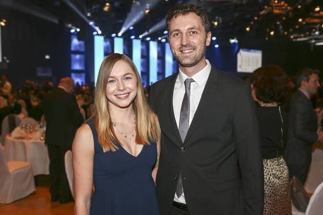 Felix Verleihung NRW Sportler des Jahres 2017 Duesseldorf, 15.12.2017 Leichtathletik-Star Gina Lueckenkemper mit Begleitung bei der Felix Verleihung NRW Sportler des Jahres 2017 am 15.12.2017 in der Mitsubishi Electric Halle in Duesseldorf (Nordrhein-Westfalen).