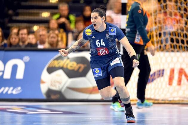 Handball, WM Damen, Schweden - Frankreich 171215 Frankrikes Alexandra Lacrabere jublar under semifinalen mellan Sverige och Frankrike under handbolls-VM den 15 december 2017 i Hamburg. Copyright: CARLxSANDIN BB171215CS085