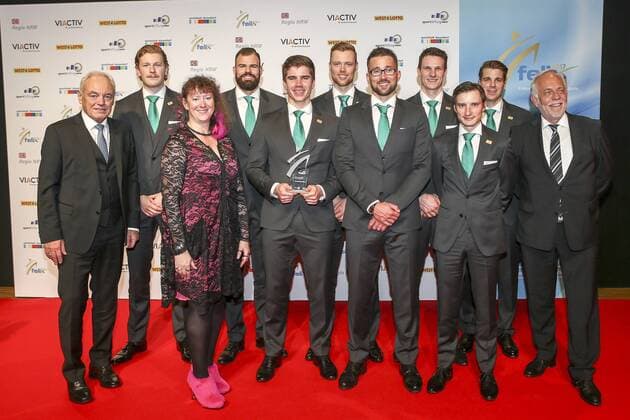 Bilder des Tages - SPORT Felix Verleihung NRW Sportler des Jahres 2017 Duesseldorf, 15.12.2017 Die NRW-Mannschaft des Jahres, der Deutschland-Achter bei der Felix Verleihung NRW Sportler des Jahres 2017 am 15.12.2017 in der Mitsubishi Electric Halle in Duesseldorf (Nordrhein-Westfalen).