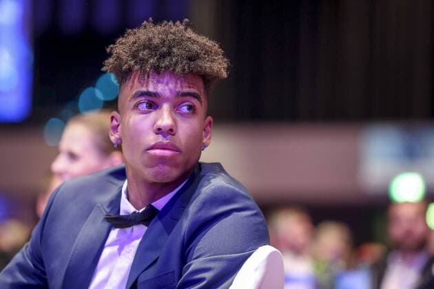 Felix Verleihung NRW Sportler des Jahres 2017 Duesseldorf, 15.12.2017 Stabhochspringer Bo Kanda Lita Baehre (TSV Bayer 04 Leverkusen) bei der Felix Verleihung NRW Sportler des Jahres 2017 am 15.12.2017 in der Mitsubishi Electric Halle in Duesseldorf (Nordrhein-Westfalen).