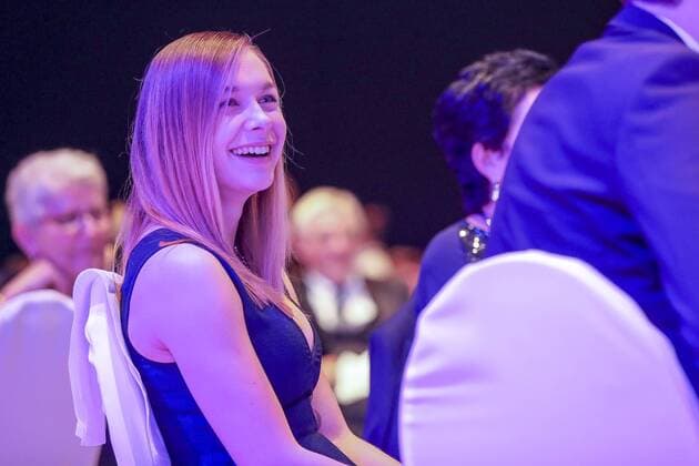 Felix Verleihung NRW Sportler des Jahres 2017 Duesseldorf, 15.12.2017 Gina Lueckenkemper bei der Felix Verleihung NRW Sportler des Jahres 2017 am 15.12.2017 in der Mitsubishi Electric Halle in Duesseldorf (Nordrhein-Westfalen).