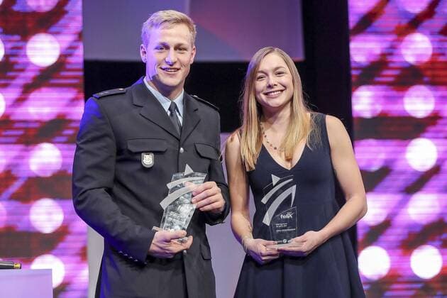 Felix Verleihung NRW Sportler des Jahres 2017 Duesseldorf, 15.12.2017 Die NRW-Sportler des Jahres 2017: Max Rendschmidt (Kanu) und Gina Lueckenkemper (Leichtathletik) bei der Felix Verleihung NRW Sportler des Jahres 2017 am 15.12.2017 in der Mitsubishi Electric Halle in Duesseldorf (Nordrhein-Westfalen).
