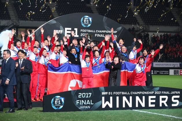 North Korea team group Mannschaftsbild Totale (PRK), DECEMBER 15, 2017 - Football Soccer : EAFF E-1 Football Championship 2017 Women s Award Ceremony at Fukuda Denshi Arena in Chiba, Japan. NOxTHIRDxPARTYxSALES.  (mrva151457)