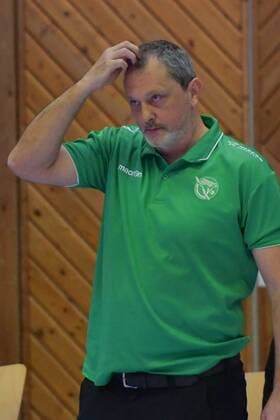 GER,VBL, SVG Lueneburg vs Netzhoppers Solwo Koenigspark KW 16.12.2017, Lueneburg GER, VBL, SVG Lueneburg vs Netzhoppers Solwo Koenigspark KW im Bild Trainer Mirko Culic (Netzhoppers)
