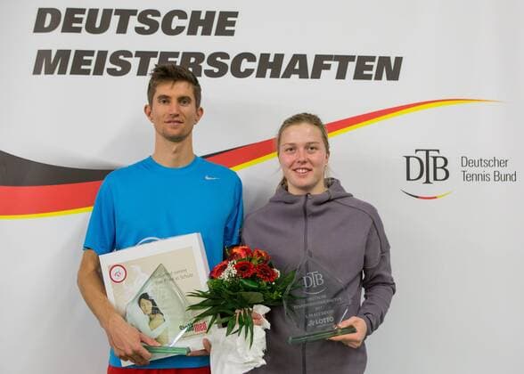 LENA RUEFFER UND YANNICK MADEN, Sieger im Mixed Doppel Tennis - Deutsche Meisterschaften 2017 - Deutsche Meisterschaft - - Biberach an der Riss - Baden-Wuerttemberg - Germany - 16 December 2017. Â Copyright: xJuergenxHasenkopfx