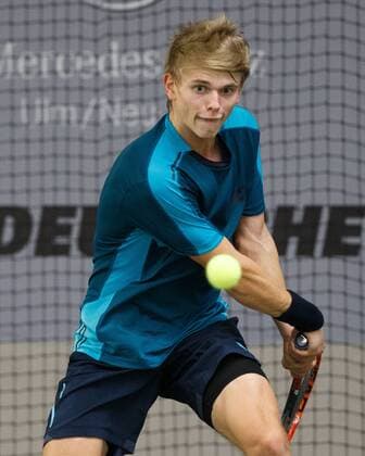 MARVIN MOELLER Tennis - Deutsche Meisterschaften 2017 - Deutsche Meisterschaft - - Biberach an der Riss - Baden-Wuerttemberg - Germany - 16 December 2017. Â Copyright: xJuergenxHasenkopfx