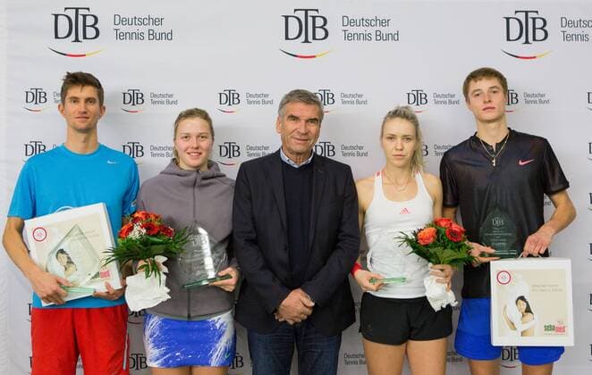 YANNICK MADEN, LENA RUEFFER, DTB Praesident Ulrich Klaus,KATHARINA HOBGARSKI, RUDOLF MOLLEKER, Siegerehrung im Mixed Doppel Tennis - Deutsche Meisterschaften 2017 - Deutsche Meisterschaft - - Biberach an der Riss - Baden-Wuerttemberg - Germany - 16 December 2017. Copyright: xJuergenxHasenkopfx