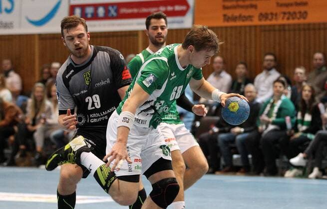v.li.: Andreas Bornemann (VfL Eintracht Hagen), Dominik Schömig (DJK Rimpar Wölfe), Julian Sauer (DJK Rimpar Wölfe), DKB 2. Handball-Bundesliga, DJK Rimpar Wölfe - VfL Eintracht Hagen,