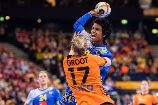 Handball, WM, Damen, Niederlande - Schweden 171217 Sveriges Loui Sand i bronsmatchen mellan Sverige och Nederländerna under handbolls-VM den 17 december 2017 i Hamburg. Copyright: CARLxSANDIN BB171217CS036