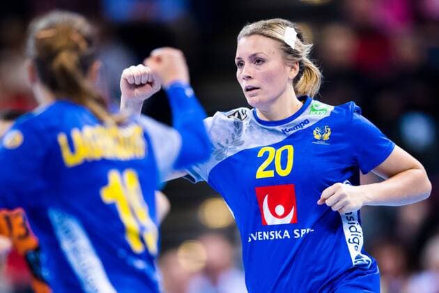 Handball, WM, Damen, Niederlande - Schweden 171217 Sveriges Isabelle Gullden jublar i bronsmatchen mellan Sverige och Nederländerna under handbolls-VM den 17 december 2017 i Hamburg. Copyright: CARLxSANDIN BB171217CS042