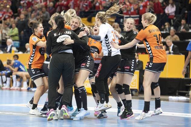 Handball, WM, Damen, Niederlande - Schweden Die Niederlande werden Dritter der Weltmeisterschaft Niederlande - Schweden, Handball, 23. IHF Handball-Weltmeisterschaft der Frauen, 17.12.17 Hamburg Hamburg Germany Barclaycard Arena Copyright: xAgentur54Gradx xThomasxSobczakx