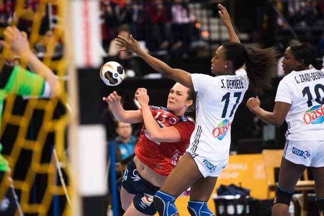 Handball, WM, Damen, Finale, Norwegen - Frankreich 171217 Norges Kari Brattset i finalen mellan Frankrike och Norge under handbolls-VM den 17 december 2017 i Hamburg. Copyright: CARLxSANDIN BB171217CS113