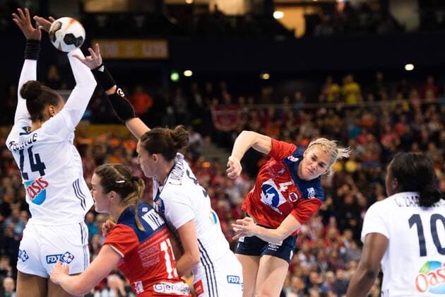 Handball, WM, Damen, Finale, Norwegen - Frankreich 171217 Norges Veronica Egebakken Kristiansen i finalen mellan Frankrike och Norge under handbolls-VM den 17 december 2017 i Hamburg. Copyright: CARLxSANDIN BB171217CS121