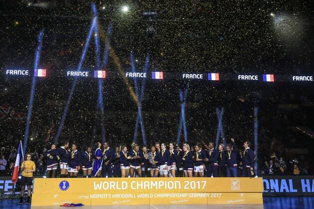Handball, WM, Damen, Frankreich ist Weltmeister Deutschland, Hamburg , Barcleycard Arena , Handball , Weltmeisterschaft der Frauen , Spiel um Platz 3 , Schweden - Niederlande , Frankreich ist Frauen Weltmeister