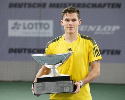Sieger DANIEL MASUR haelt den Pokal, Siegerehrung Tennis - Deutsche Meisterschaften 2017 - Deutsche Meisterschaft - - Biberach an der Riss - Baden-Wuerttemberg - Germany - 17 December 2017. Copyright: xJuergenxHasenkopfx