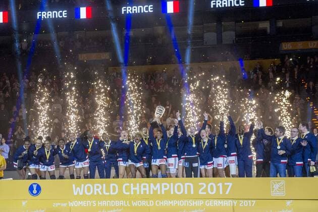 Frankreich ist Weltmeister und feiert die Siegerehrung Hamburg Hamburg Germany Barclaycard Arena Copyright: xAgentur54Gradx xThomasxSobczakx