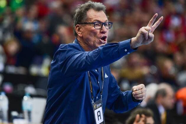 Deutschland, Hamburg , Barcleycard Arena , Handball , Weltmeisterschaft der Frauen , Finale , Frankreich - Norwegen , Trainer Olivier Krumbholz ( FRA )