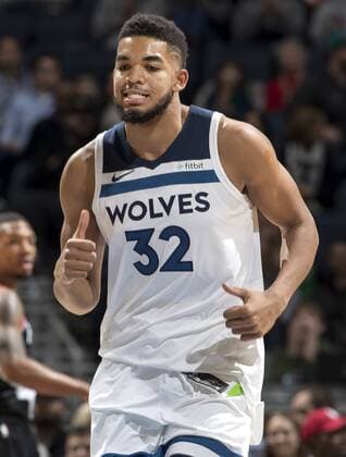 December 18, 2017 - Minneapolis, MN, USA - Minnesota Timberwolves Karl-Anthony Towns (32)... .... CARLOS GONZALEZ ¢ cgonzalez@startribune.com - December 18, 2017, Minneapolis, MN, Target Center, NBA Basketball Herren USA Basketball, Minnesota Timberwolves vs. Portland Trail Blazers Minneapolis News - December 18, 2017 - ZUMAm42_ 81307536st Copyright: xCarlosxGonzalezx