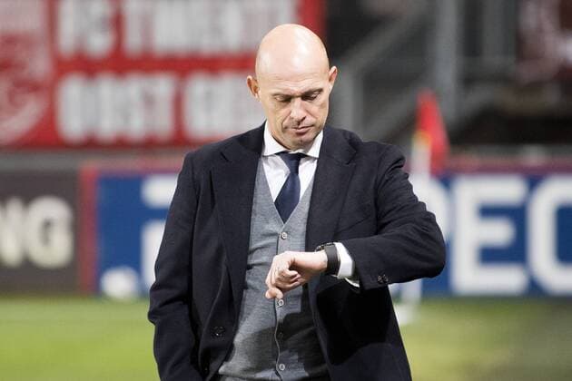 ENSCHEDE , FC Twente - Ajax , 20-12-2017 , Grolsch Veste , KNVB Beker , 1-1 , FC Twente wint na penalty s , Ajax coach Marcel Keizer Twente - Ajax Beker  x1872167x