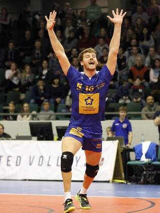 Deutschland - Rüsselsheim am Main - 21.12.2017 Volleyball - Hessen - europäischen CEV Cup - Herren Saison 2017 2018 United Volleys Rheinmain (blau) - Montpellier Volley UC (ws) v.l. Ludovic Duee (Montpellier Nr. 16) United Volleys Rheinmain - Montpellier Volley UC