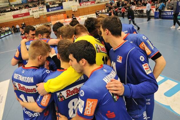 der Kreis der Balinger Spieler nach dem Spiel Handball,Maenner,2.Bundesliga,22.12.2017, Foto:TBaur Eibner Balingen Copyright: xBaurT Eibner-Pressefotox EP_ToBa