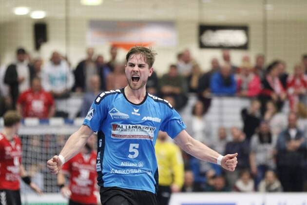 Torjubel bei Lutz Heiny (HSG Nordhorn-Lingen 5), ASV Hamm-Westfalen vs HSG Nordhorn-Lingen, Handball, 2. Bundesliga, 22.12.2017, Hamm Copyright: xEibner-Pressefoto Strohdiekx EP_JSK