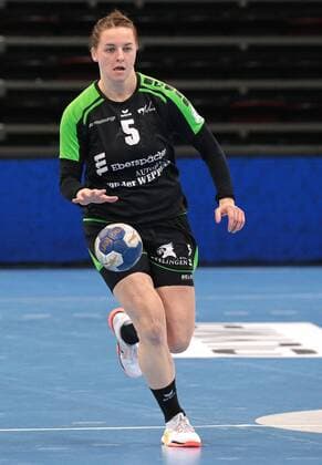 23.12.2017, Deutschland, Ludwigsburg, Deutschland, Handball Bundesliga Frauen 7. Spieltag Saison 2017 2018 SG BBM Bietigheim vs. TV Nellingen: Annika Blanke (TVN)