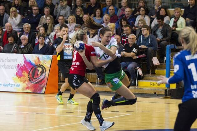 Handball-Bundesliga TSV Bayer 04 Leverkusen vs. TPSG FA Goeppingen 20:24 Handball-Bundesliga TSV Bayer 04 Leverkusen vs. TPSG FA Goeppingen 20:24 am 27. 12. 2017 Leverkusen, Ostermann-Arena, Deutschland Photo: Ralf Kardes Elfe Zivile Jurgutyte (3) RM Iris Guberinic (13) LA