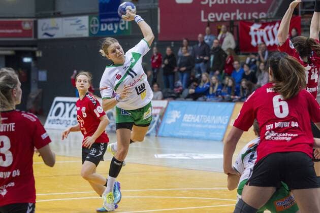 Handball-Bundesliga TSV Bayer 04 Leverkusen vs. TPSG FA Goeppingen 20:24 Handball-Bundesliga TSV Bayer 04 Leverkusen vs. TPSG FA Goeppingen 20:24 am 27. 12. 2017 Leverkusen, Ostermann-Arena, Deutschland Photo: Ralf Kardes Michaela Hrbkova (11) RA RR