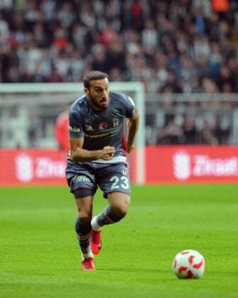 Cenk Tosun of Besiktas and of Osmanlispor during the Ziraat Turish Cup match between Besiktas and Osmanlispor at Vodafone Park in Istanbul , Turkey on December 28 , 2017. 