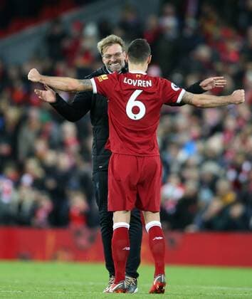Themen der Woche - SPORT Bilder des Tages - SPORT 30th December 2017, Anfield, Liverpool, England; EPL Premier League football, Liverpool versus Leicester City; Jurgen Klopp, Liverpool manager embraces defender Dejan Lovren at the end of the match  ActionPlus11966662