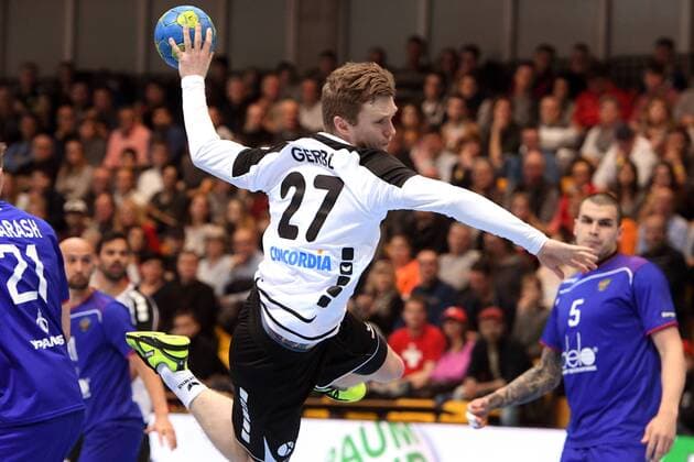 Winterthur, Schweiz, Eulachhallen, 30.12.2017 Männer-Handball; Yellow Cup 2017 Schweiz vs Russland Maximilian GERBL, Schweiz Foto- und alle